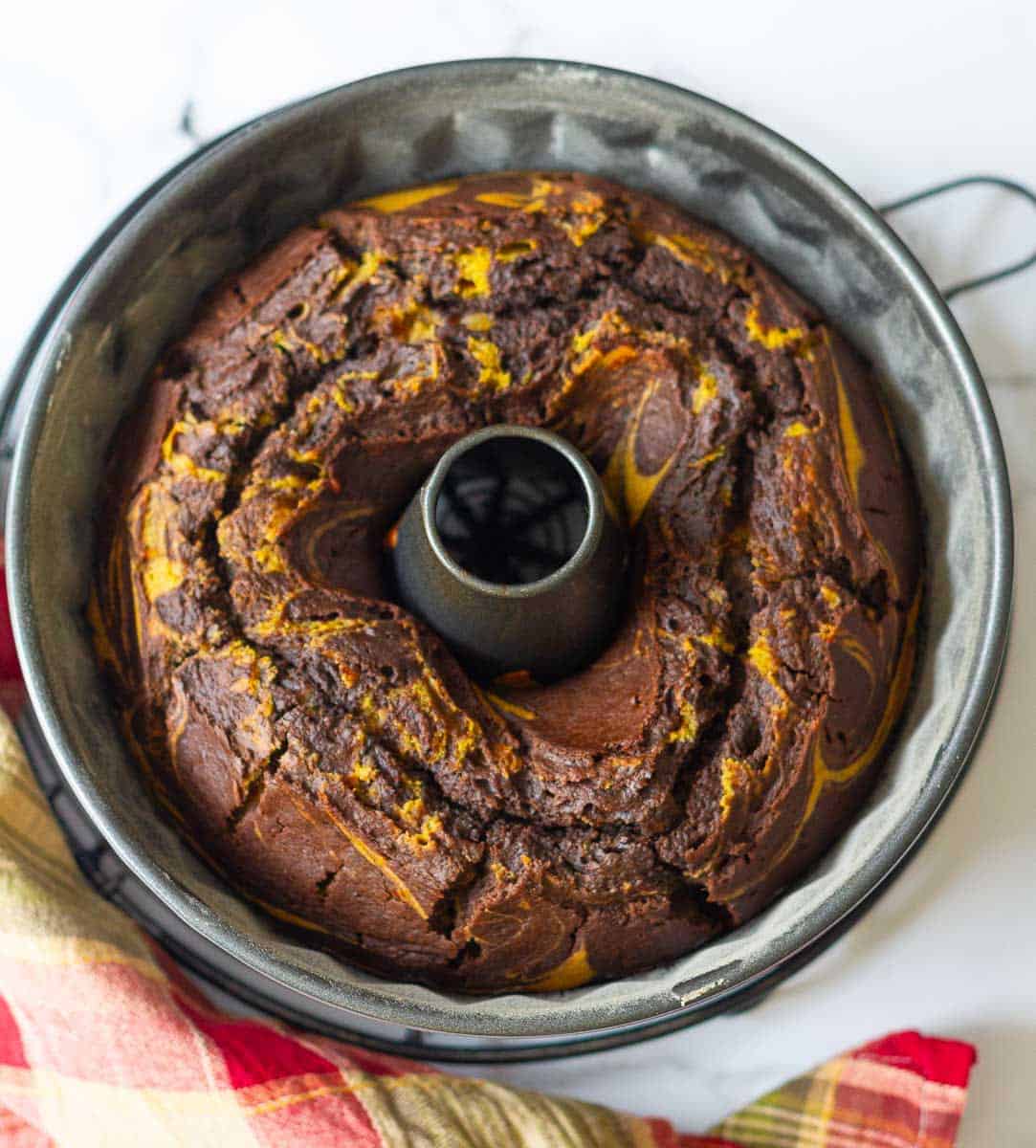 Baked Pumpkin Swirl Cake