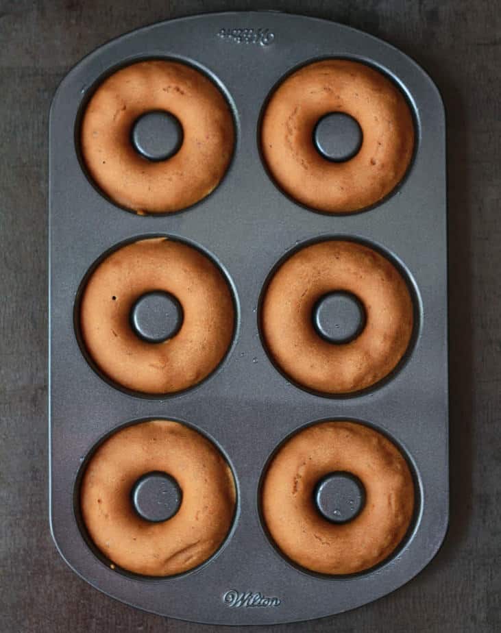 Vegan Baked Cinnamon Donuts | Easy donut recipe
