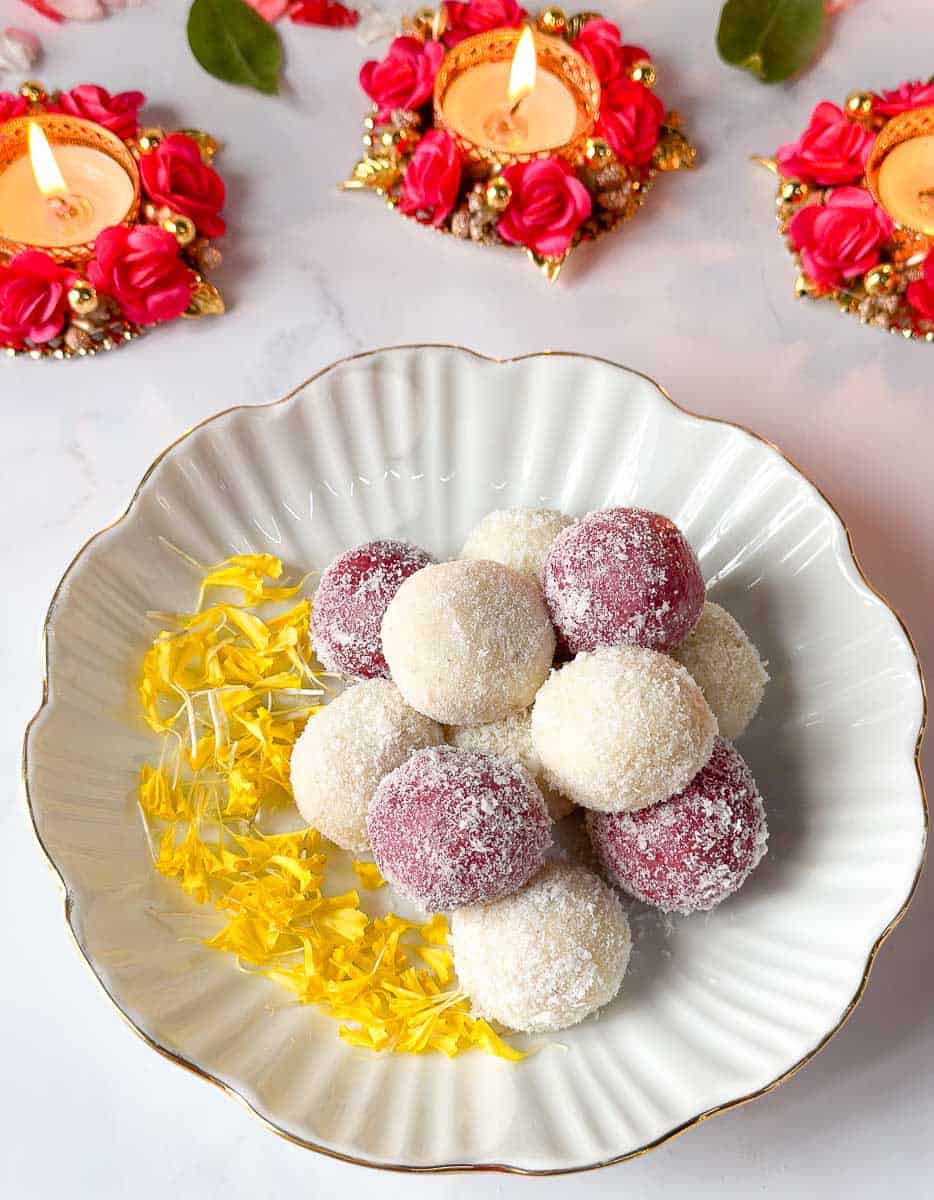 Coconut Ladoo