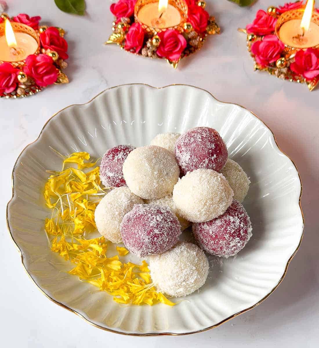 Coconut Ladoo