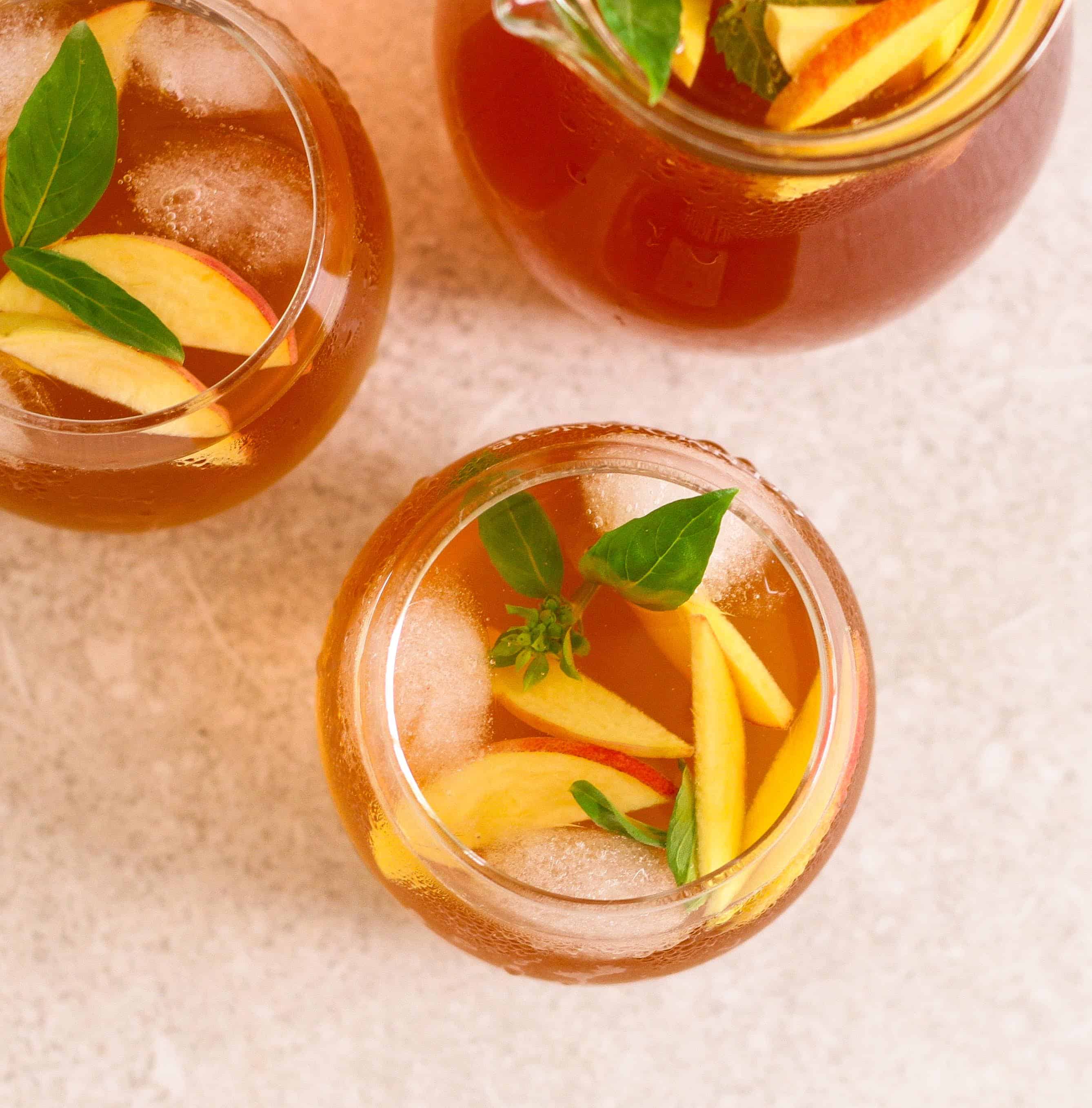 Cold Brewed Peach Iced Tea Peach Iced Tea cold brew summer drink fruits