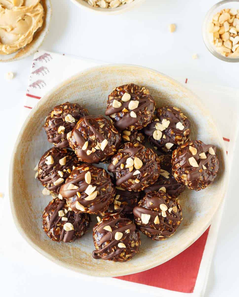 Chocolate Peanut Butter No-Bake Cookies in a bowl.
