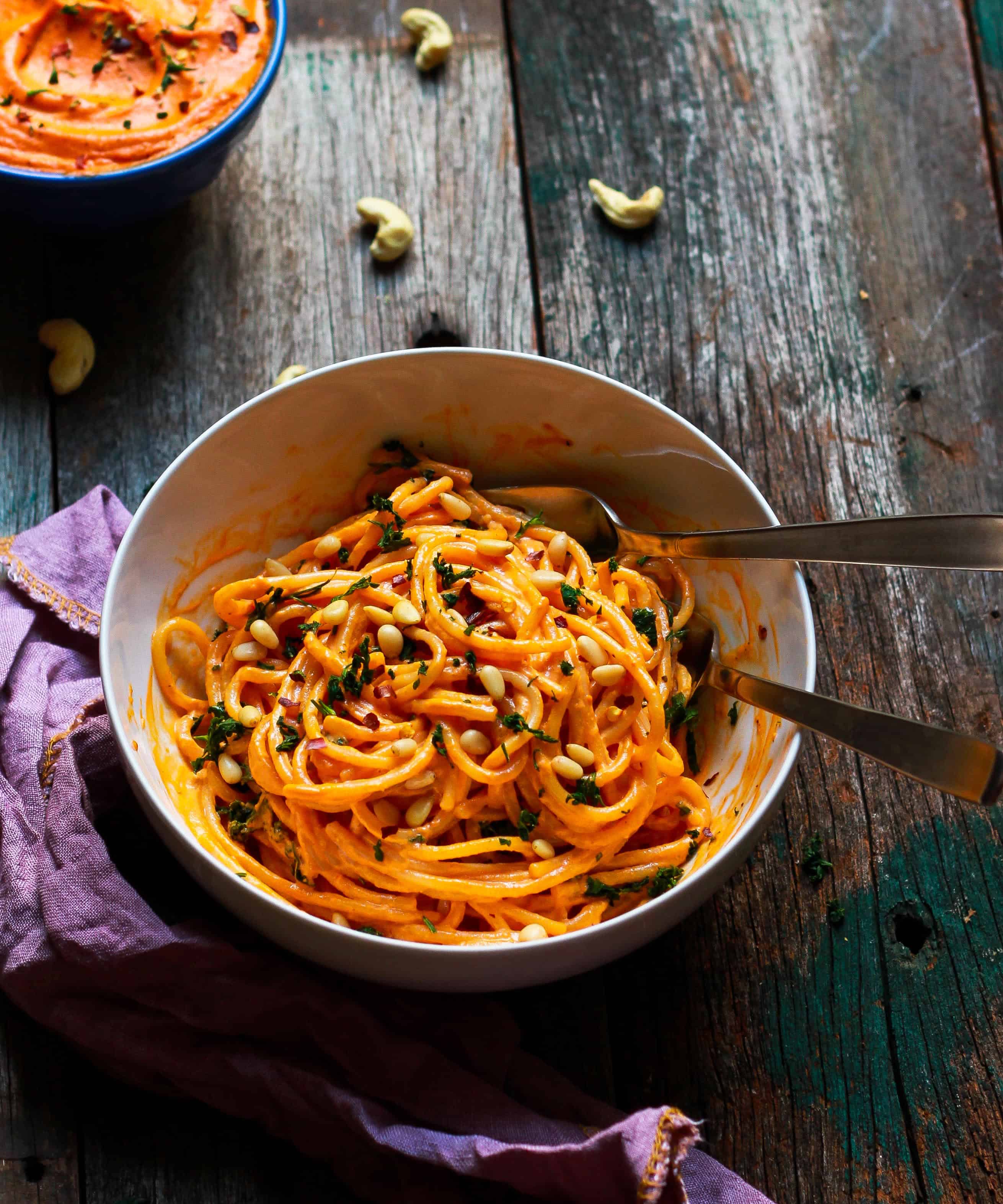Easy Cashew Roasted Red Pepper Sauce | vegan dairyfree healthy Easy Cashew Roasted Red Pepper Sauce vegan dairyfree healthy