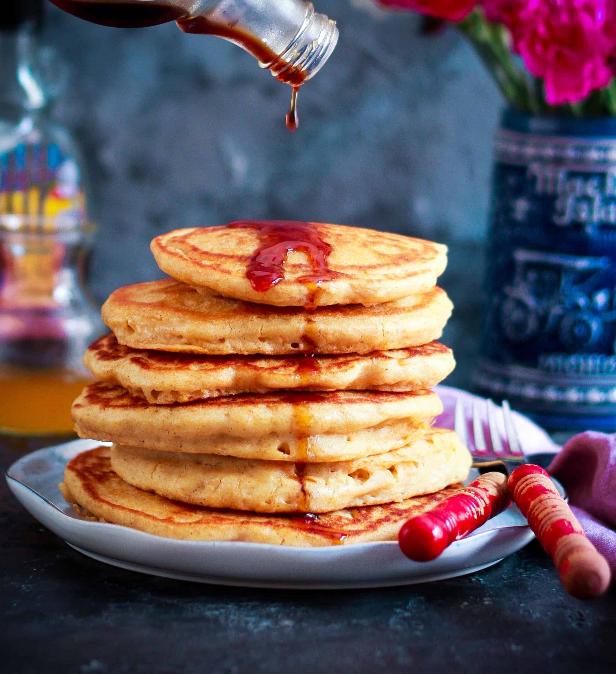 The Fluffiest Cinnamon Pancakes