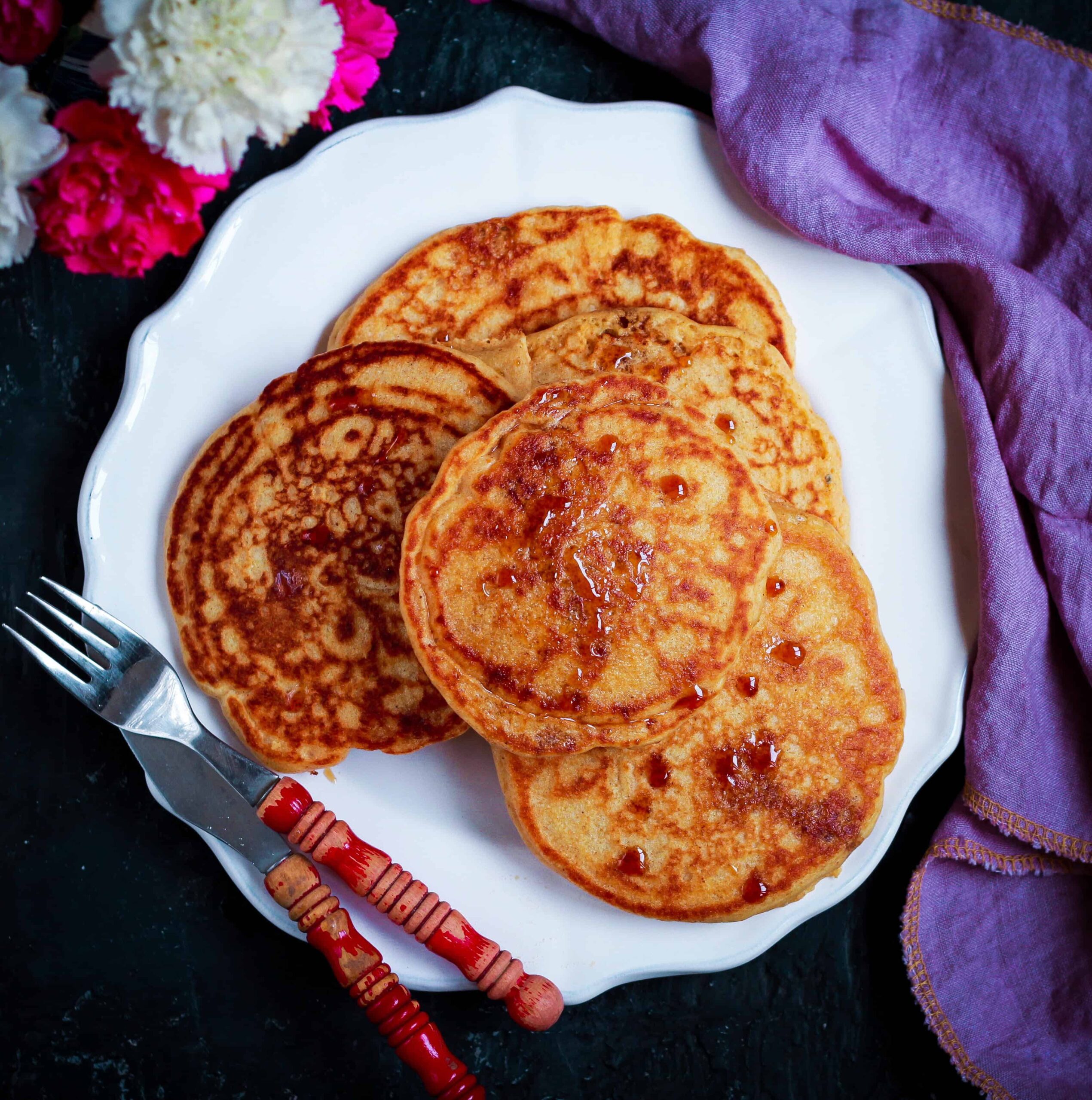 The Fluffiest Cinnamon Pancakes