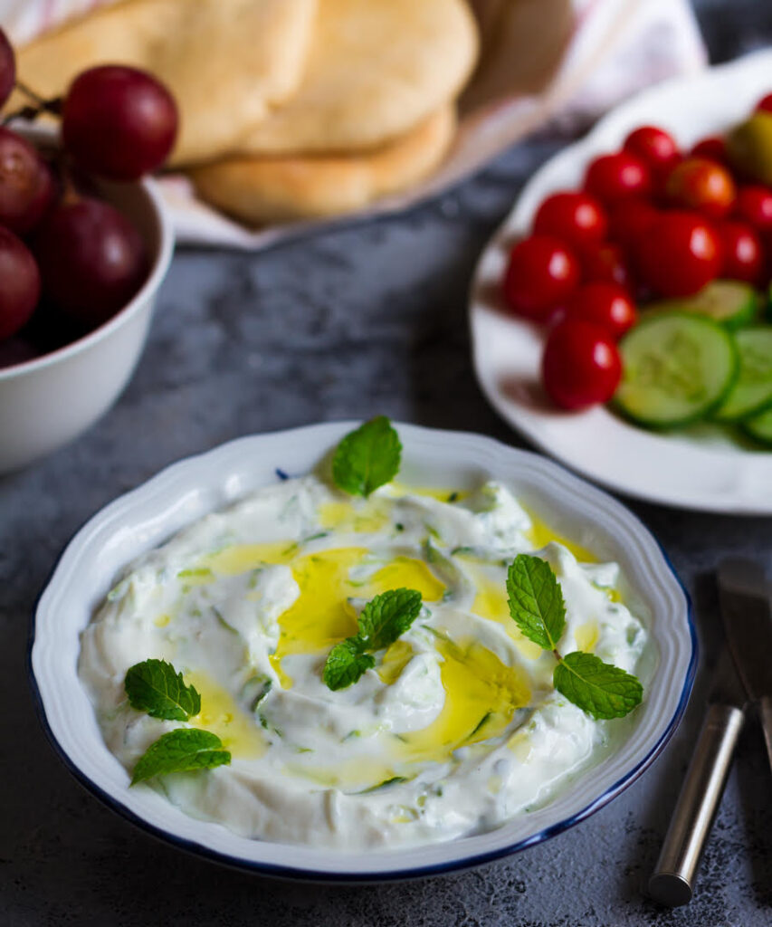Tzatziki | Easy homemade Greek cucumber yogurt sauce