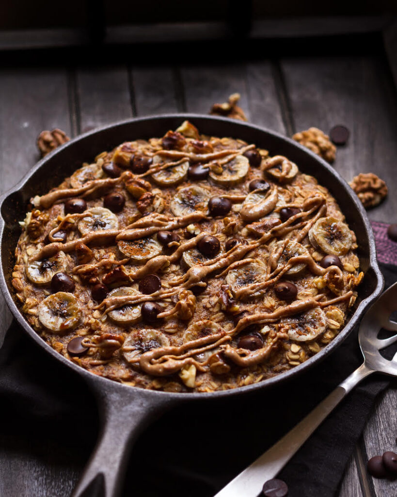 Banana Baked Oatmeal | Easy vegan baked oatmeal recipe