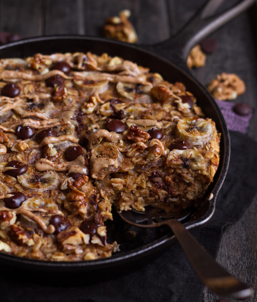 Banana Baked Oatmeal | Easy vegan baked oatmeal recipe