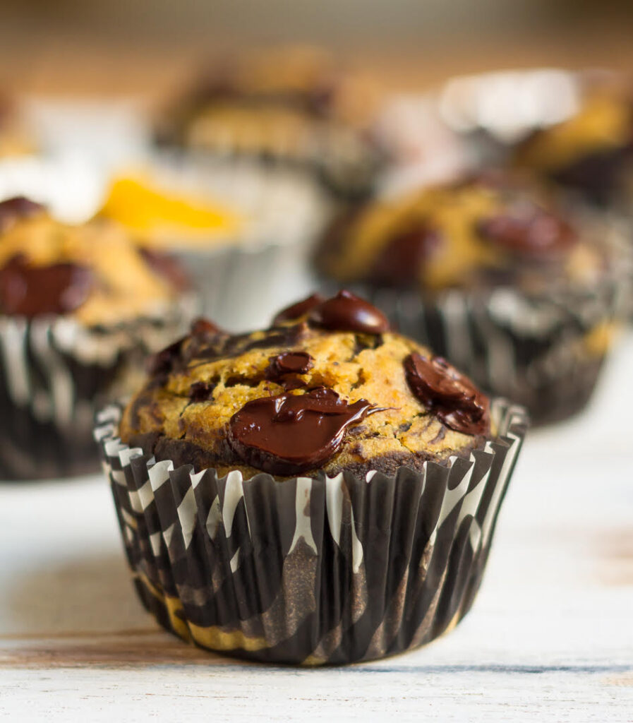Chocolate Pumpkin Swirl Muffins | Easy vegan pumpkin muffin recipe