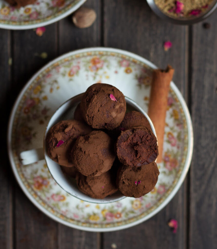 Chai Spiced Chocolate Truffles | Easy Chocolate Truffles Recipe