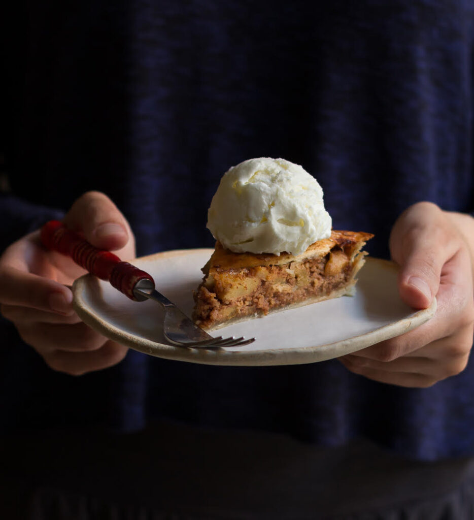 Classic Apple Pie | Easy Eggless Apple Pie Recipe