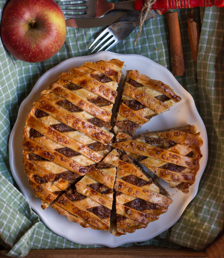 Classic Apple Pie | Easy Eggless Apple Pie Recipe