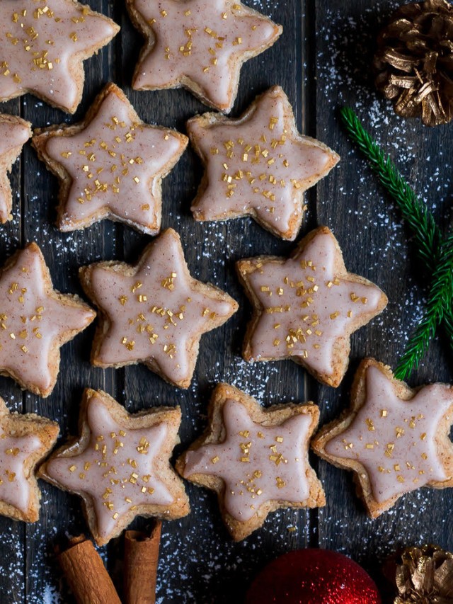 almond cinnamon cookies in star shapes