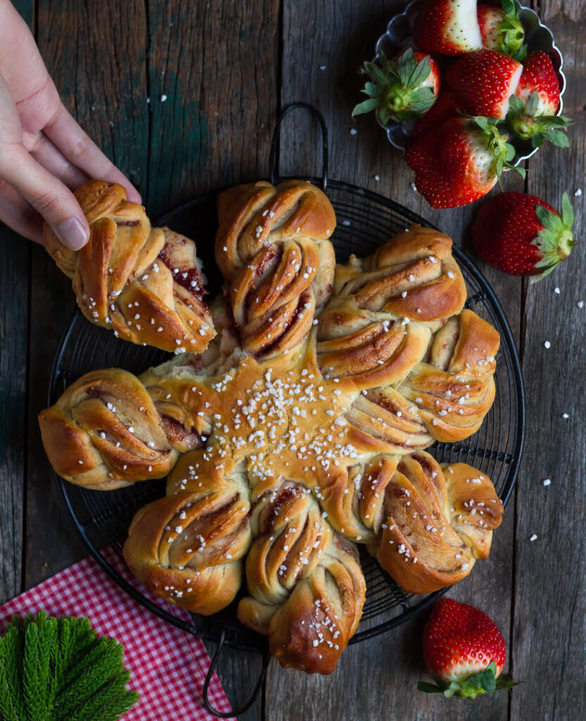 Strawberry Star Bread | Vegan Star Bread Recipe