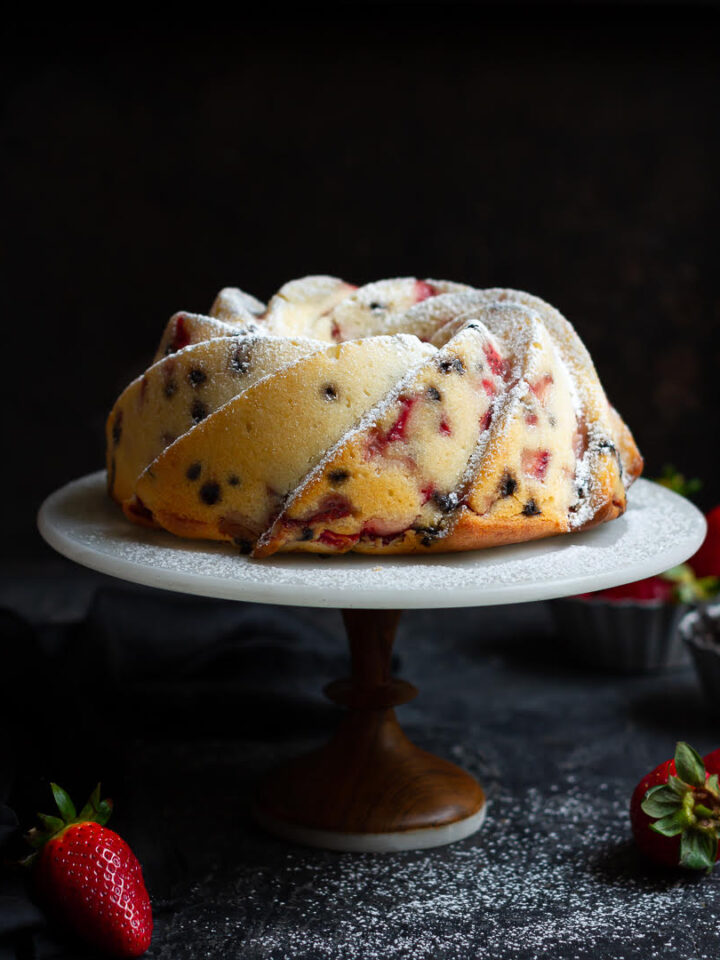 Strawberry Cream Cheese Pound Cake | Eggless Strawberry Cream Cheese Cake