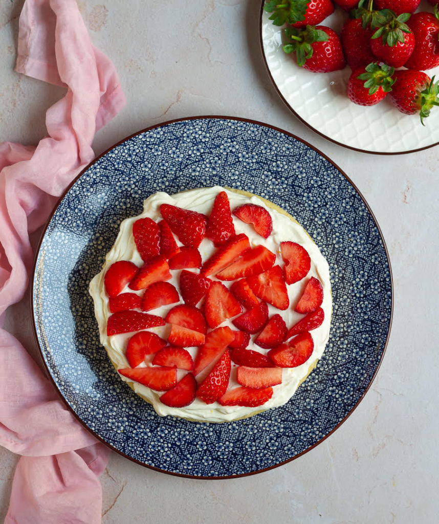 Victoria Sponge Cake | Strawberry Victoria Sponge Cake Recipe