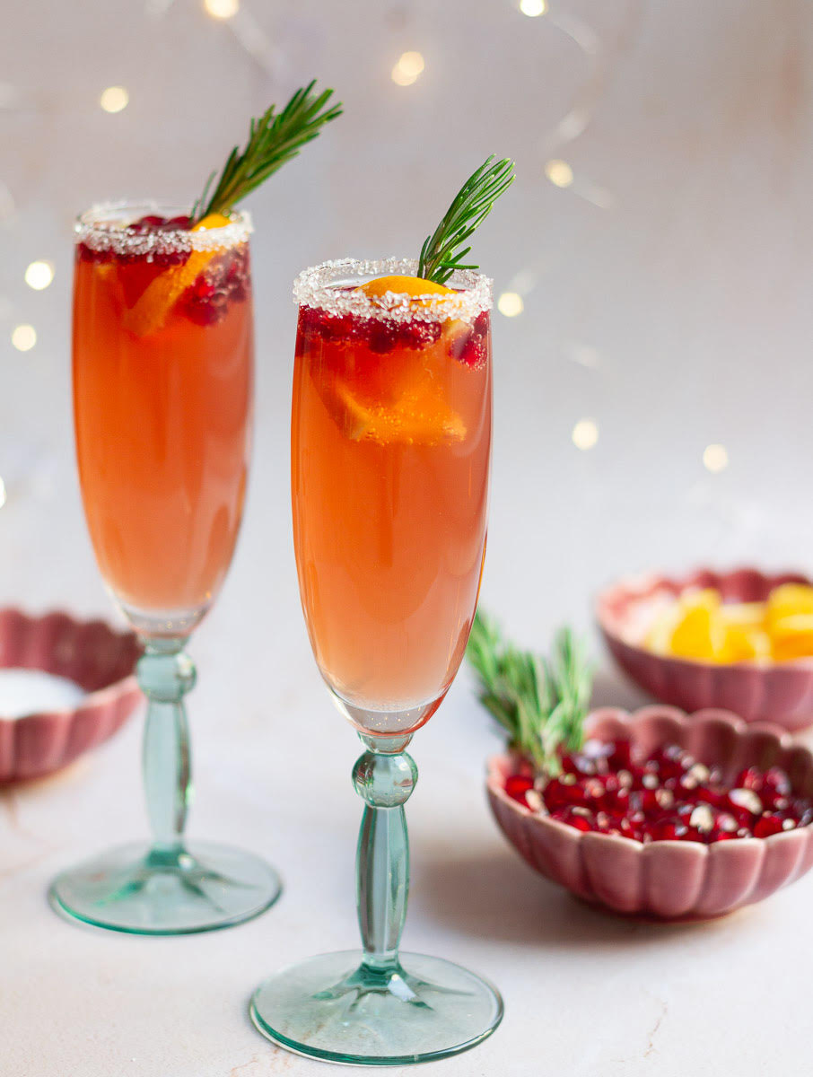Pomegranate Mimosa: Sparkling Wine Cocktail