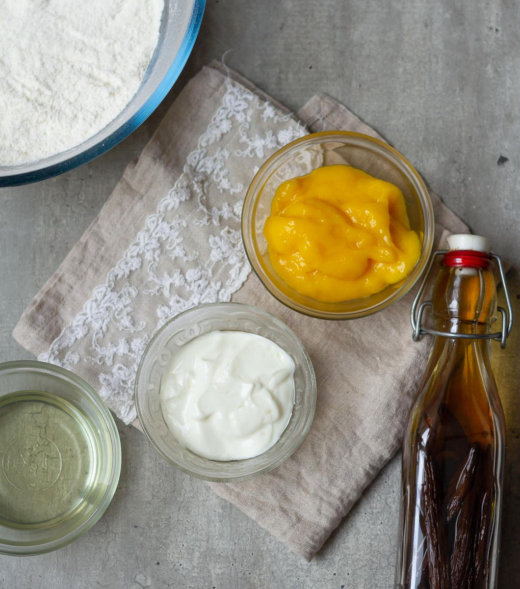 Wet ingredients for the mango cake.