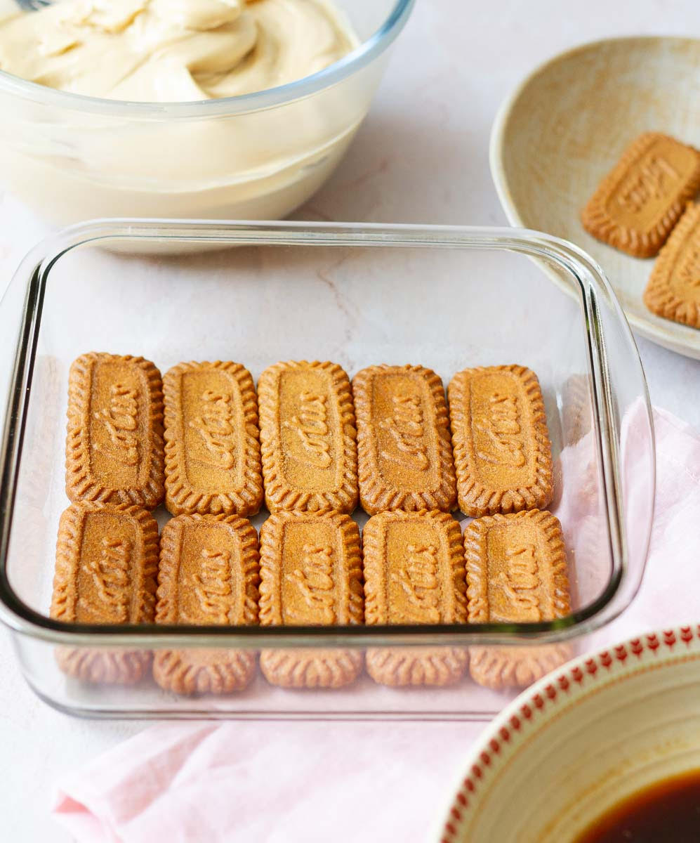 Layer the Lotus cookies