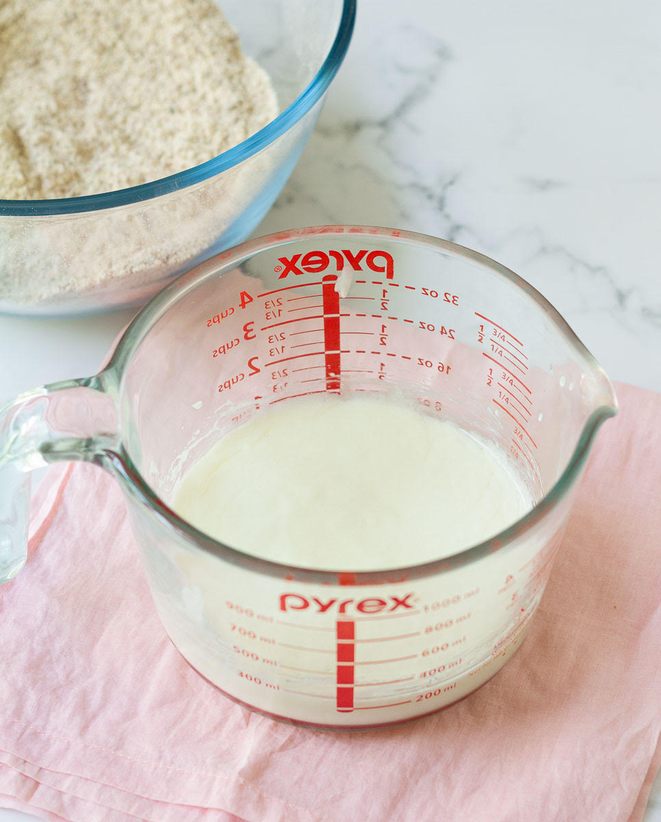 dry and wet ingredients for the cake batter.