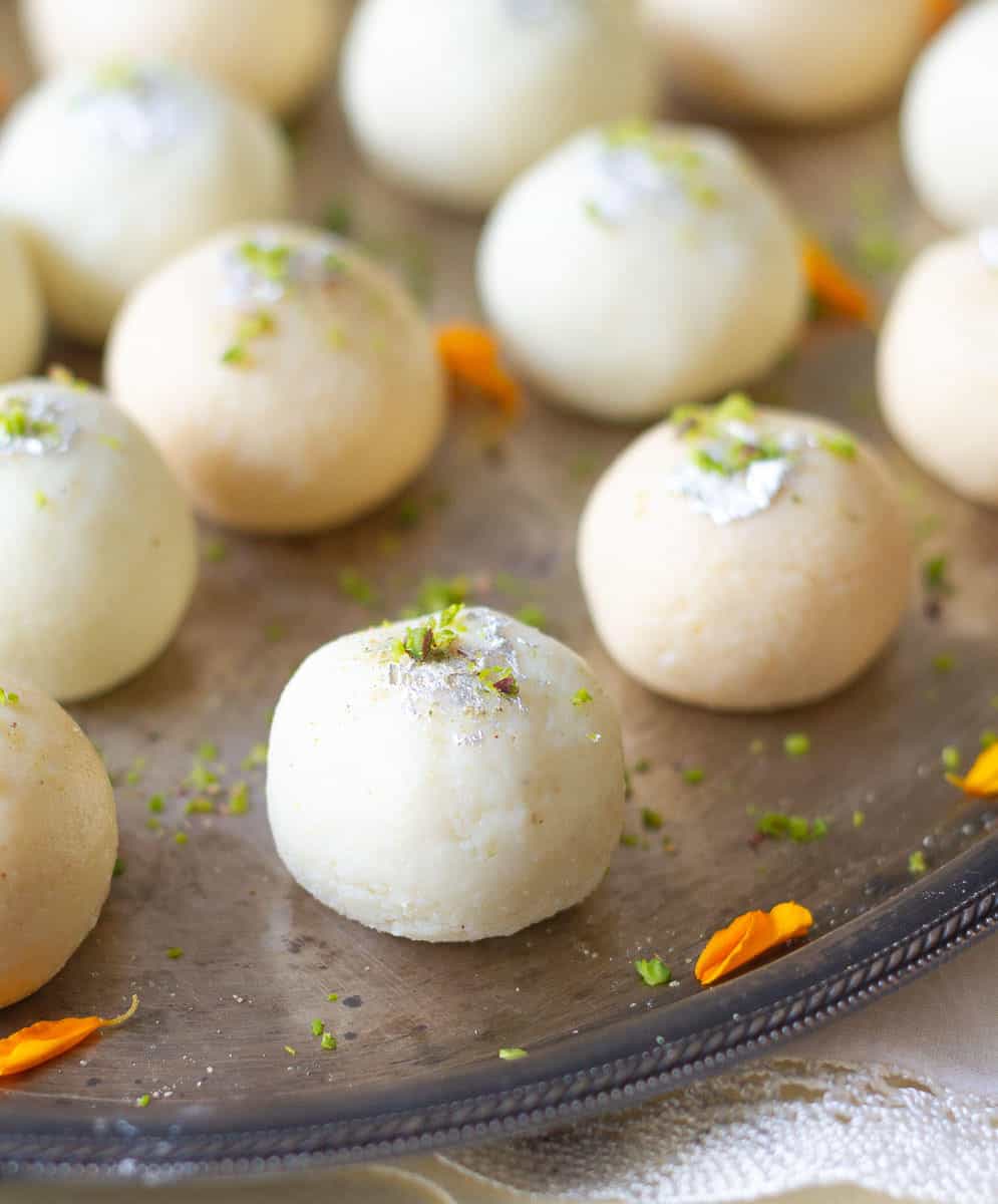 Homemade Malai Laddu