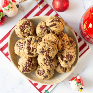 Easy Mint Chocolate Chip Cookies Recipe