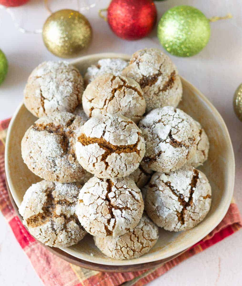 Easy Soft Gingerbread Crinkle Cookies Recipe