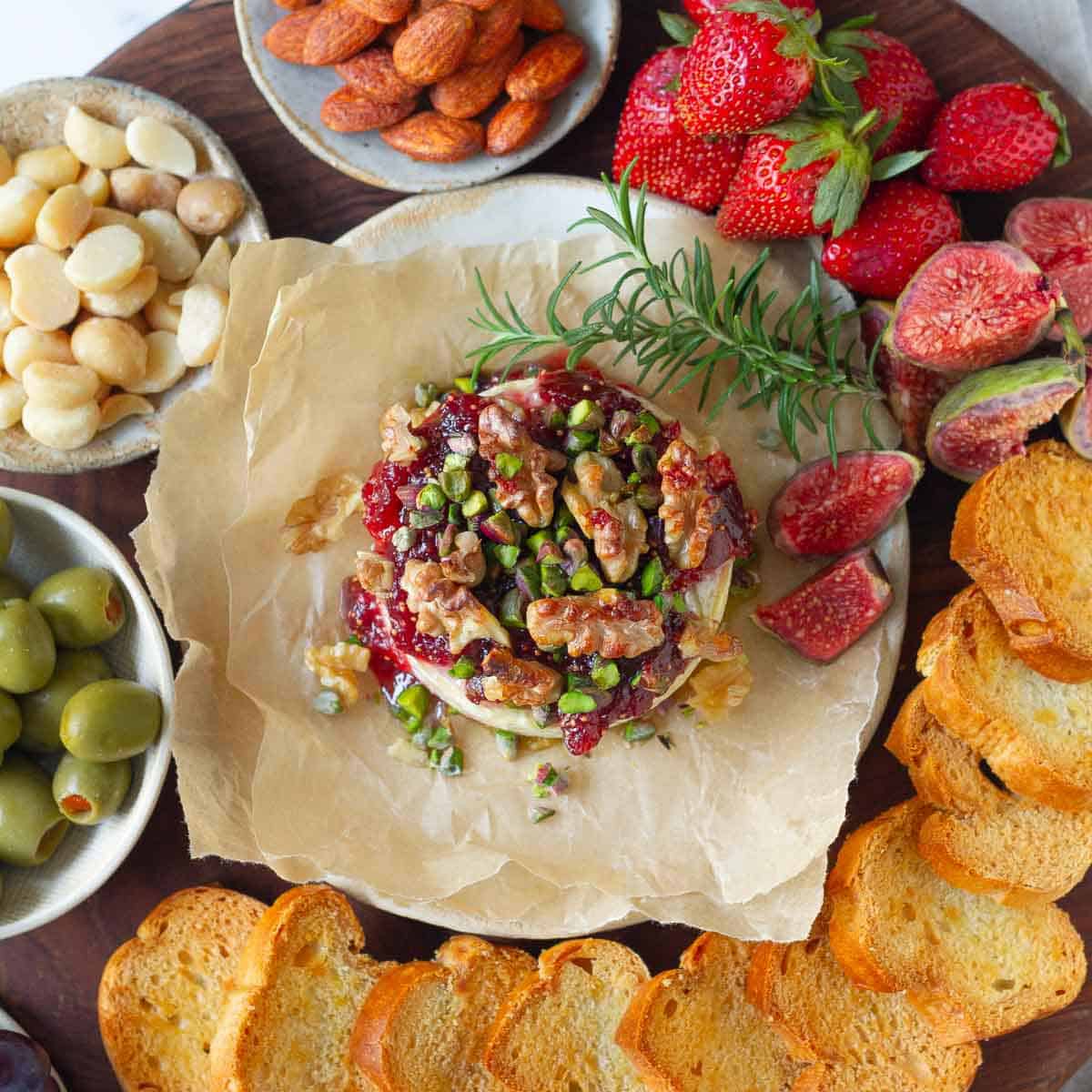 Easy Baked Brie with Fig Jam
