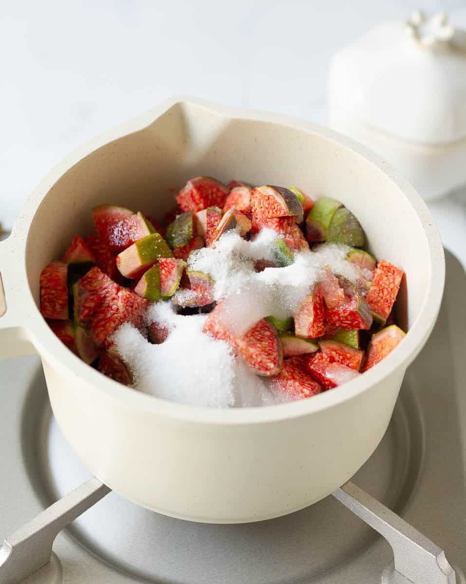 combine the ingredients in a saucepan