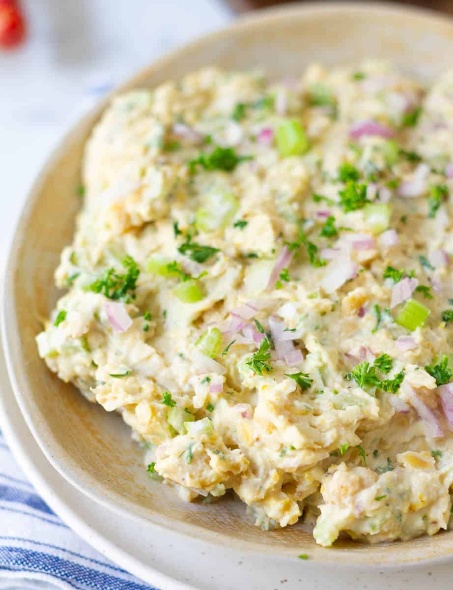 The Easiest Smashed Chickpea Salad