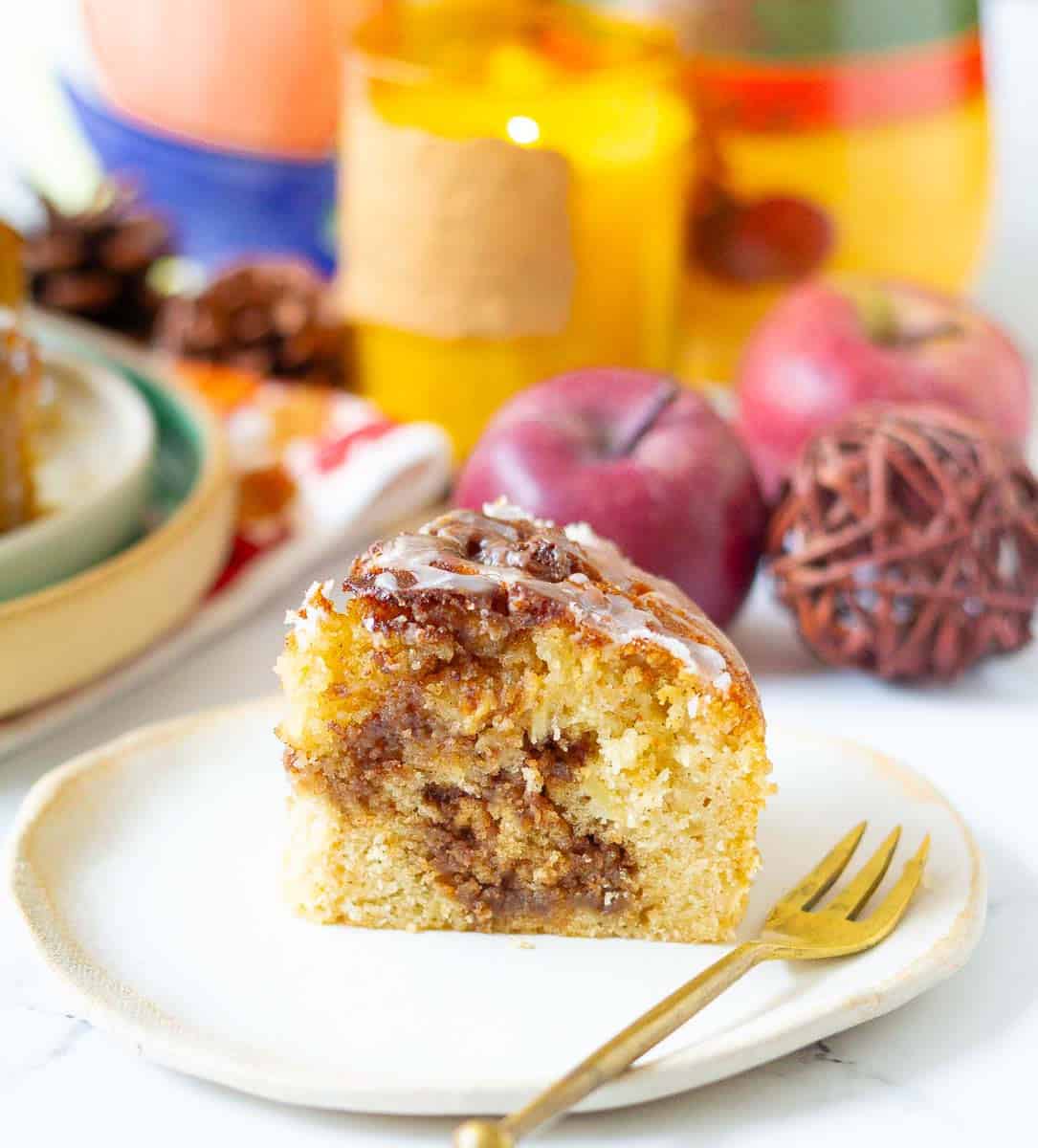 Cinnamon Swirl Apple Cake
